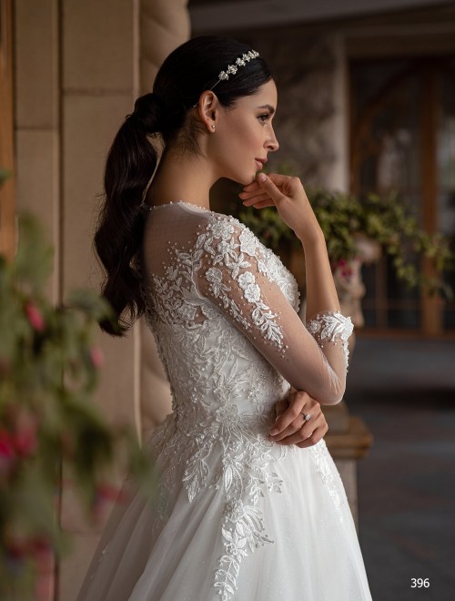https://www.sposa-lia.com/images/stories/virtuemart/product/396       (3).jpg
